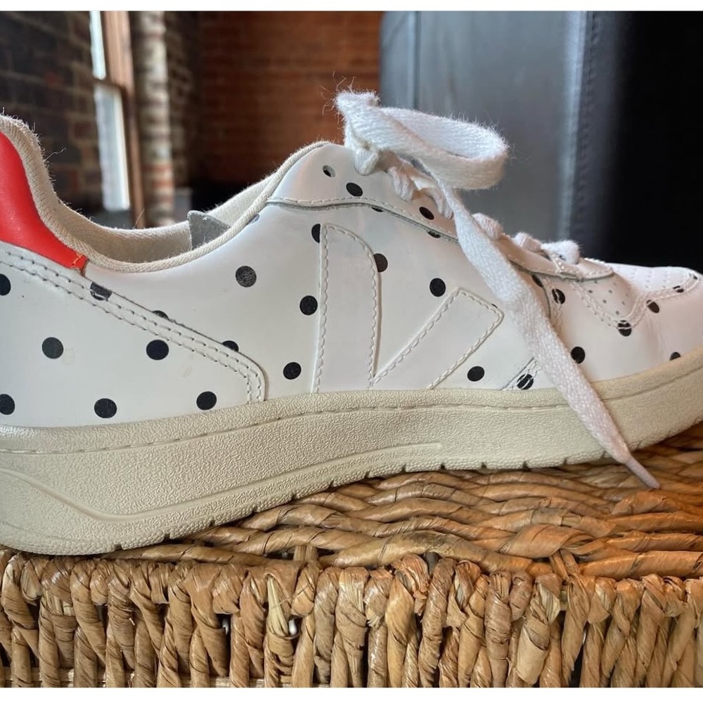 Madewell x Veja Sneakers Leather V-10 in Polka Dot, Rare SOLD OUT sz 37